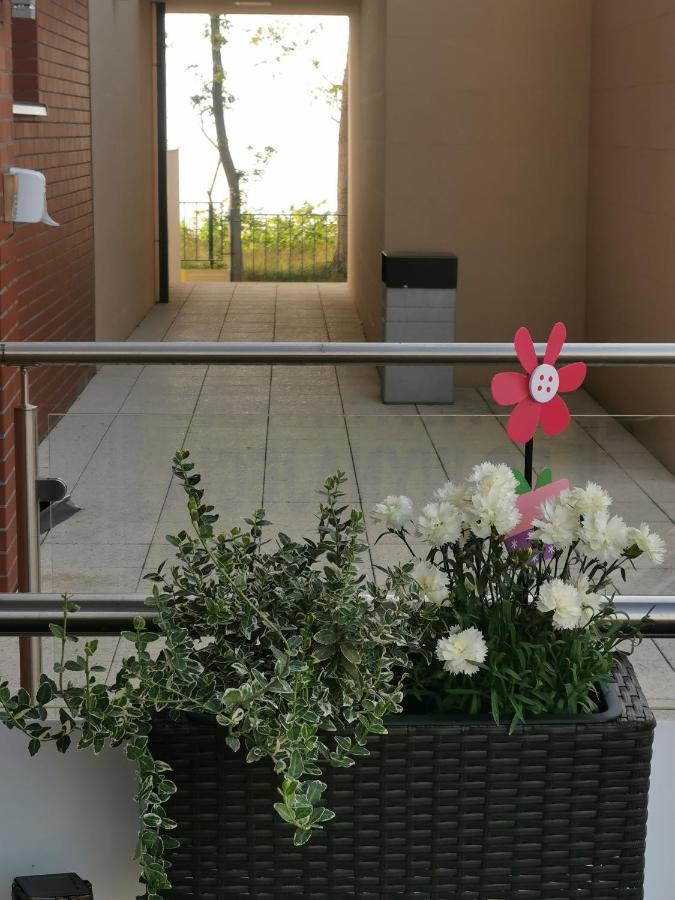 Apartament Ibiza Przy Plazy Ревал Екстериор снимка