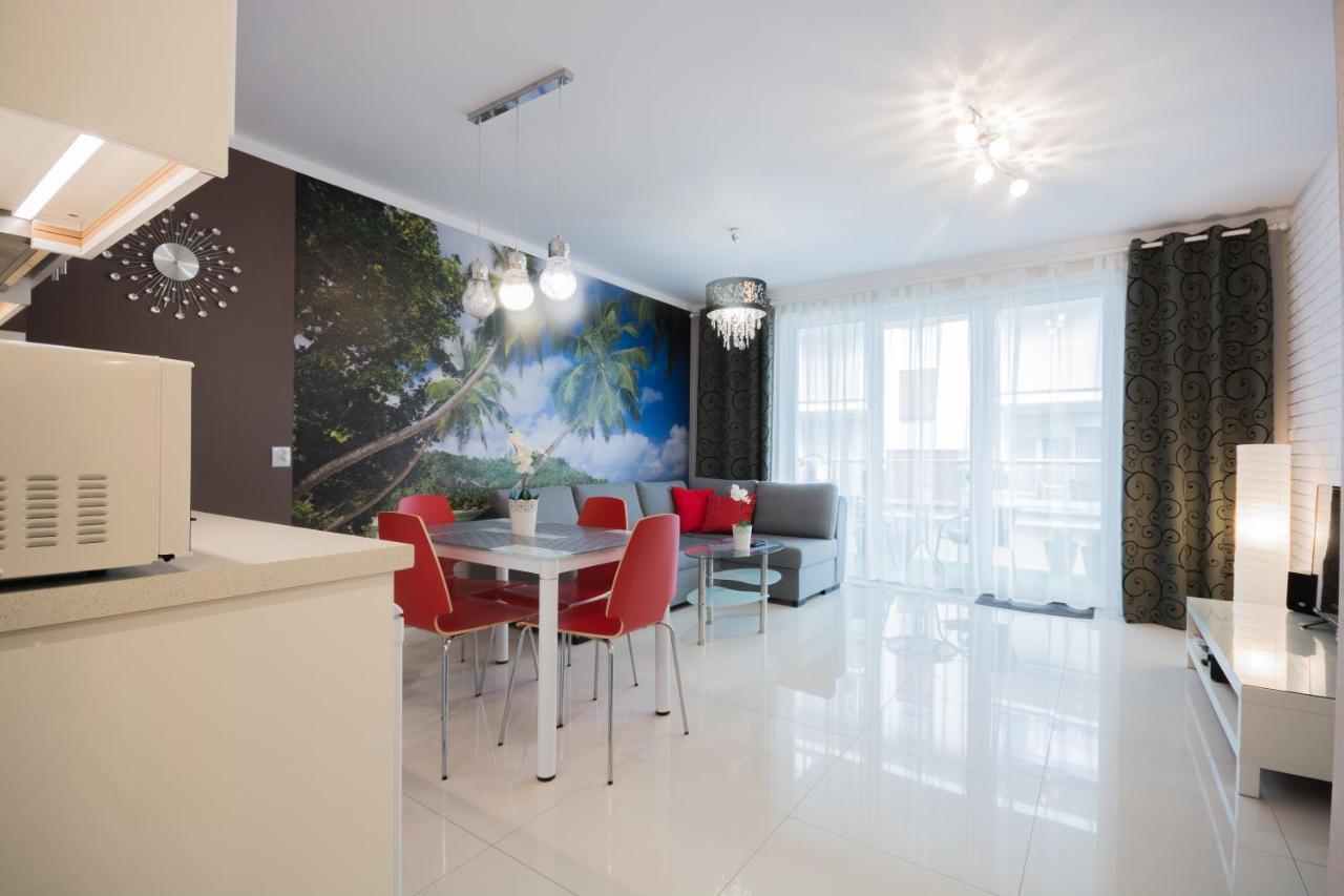 Apartament Ibiza Przy Plazy Ревал Екстериор снимка
