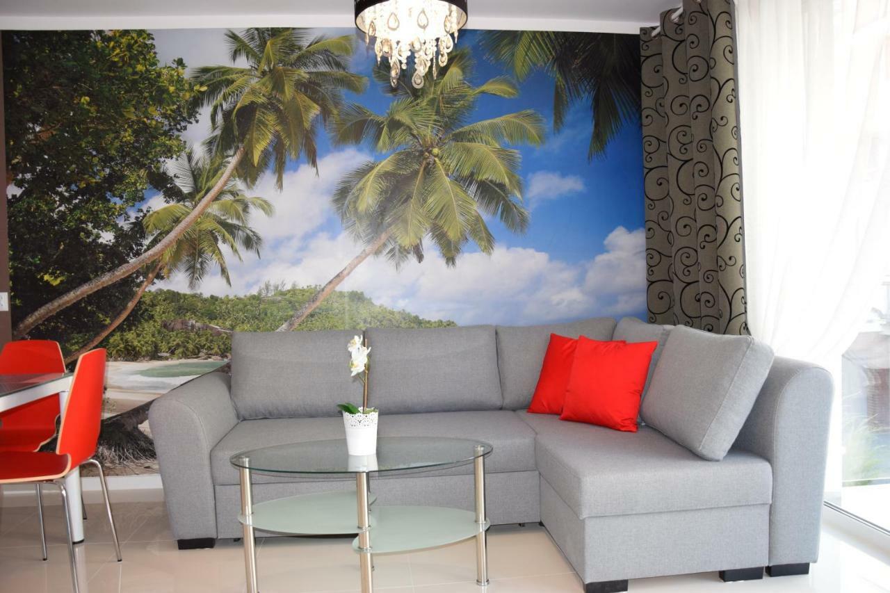 Apartament Ibiza Przy Plazy Ревал Екстериор снимка