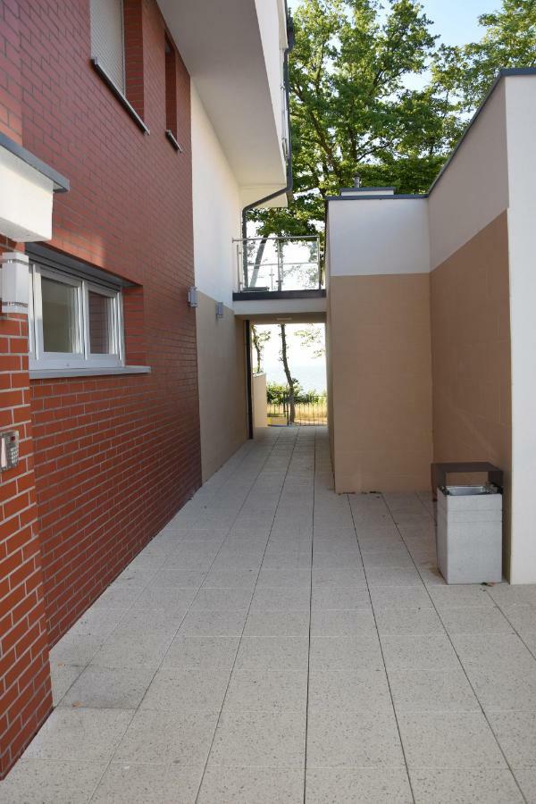 Apartament Ibiza Przy Plazy Ревал Екстериор снимка